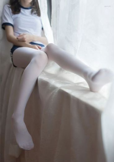 老师张开腿_在线观看电视剧