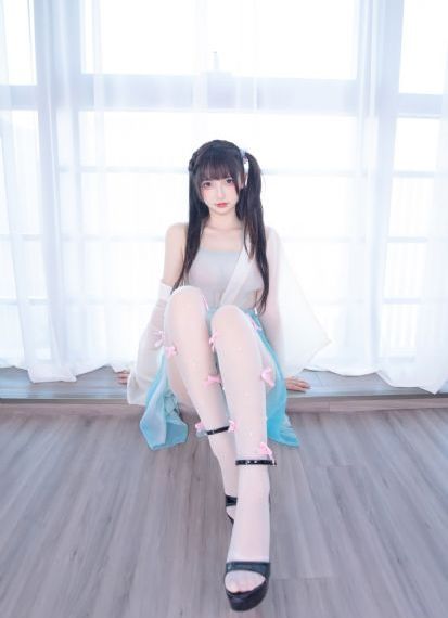 女大学生的沙龙室3_720在线视频播放